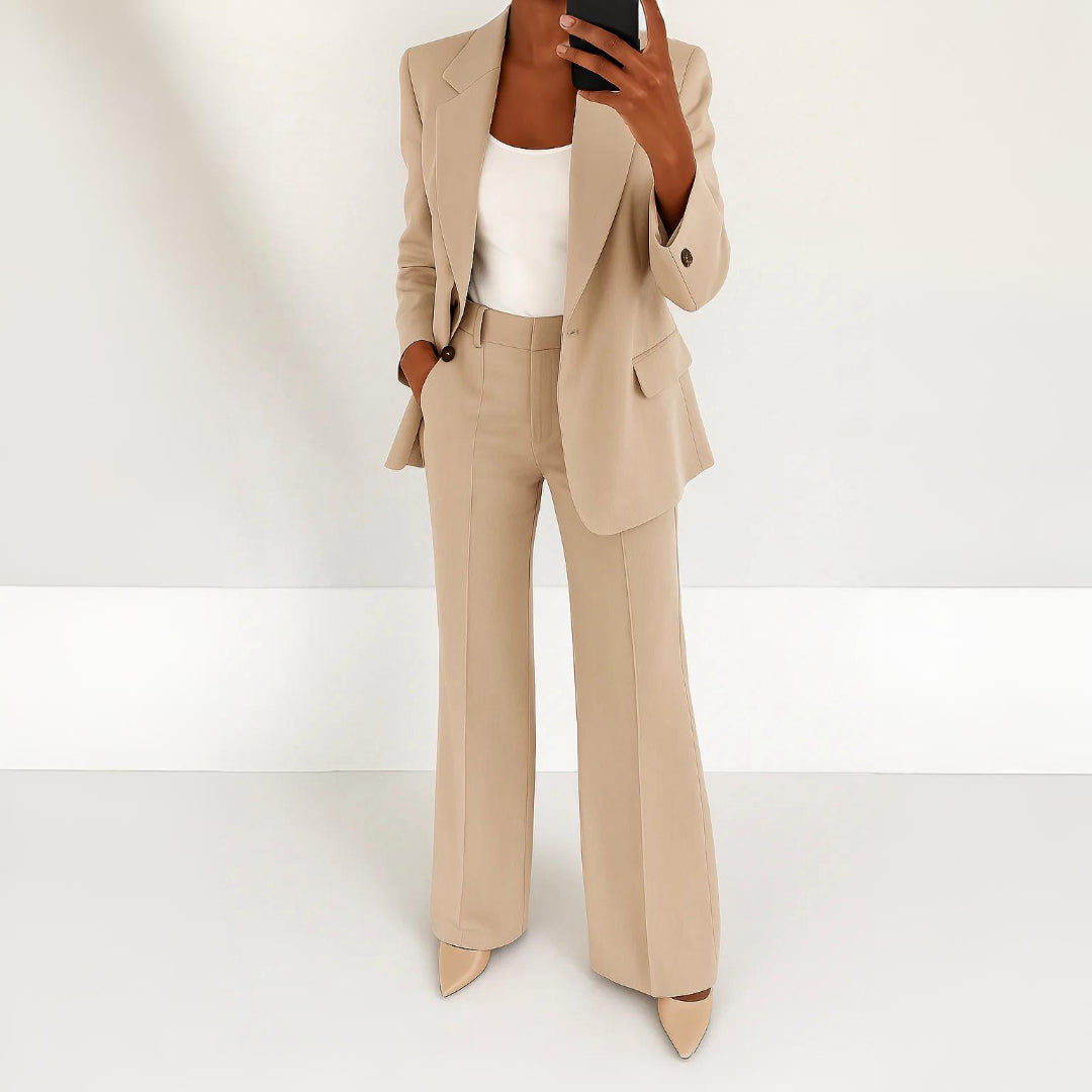 MAJA | TIDLÖS TVÅDELAD KOSTYM