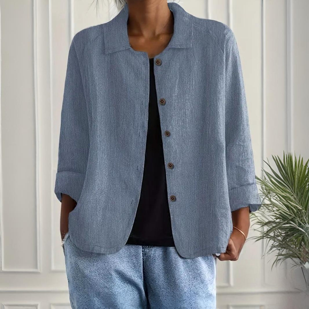 ALVA | KLASSISK LÄTT BLUS