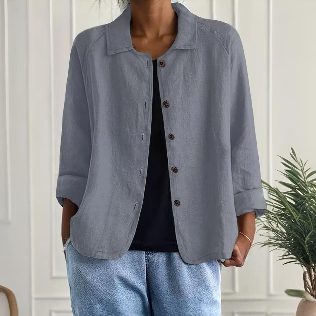 ALVA | KLASSISK LÄTT BLUS